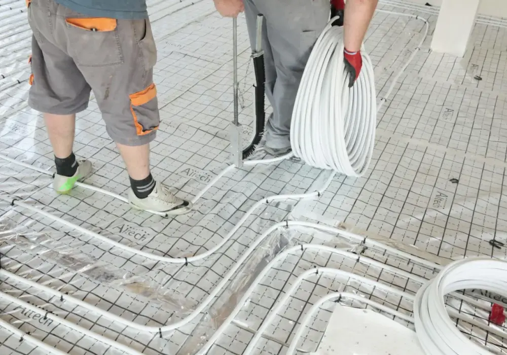 Posadzka do domu i garażu - Rodzaje, ceny 2026 i jak uniknąć błędów