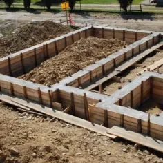 Jaki beton na ławy fundamentowe, aby uniknąć problemów z fundamentami?