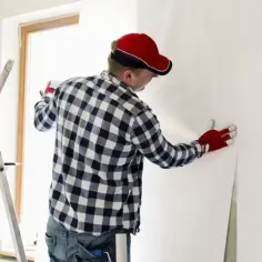 Jak kłaść tapety bez błędów - krok po kroku do idealnego efektu