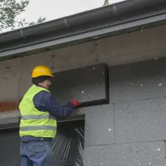 Jaki styropian 20 cm na elewację? Wybierz najlepszy dla oszczędności
